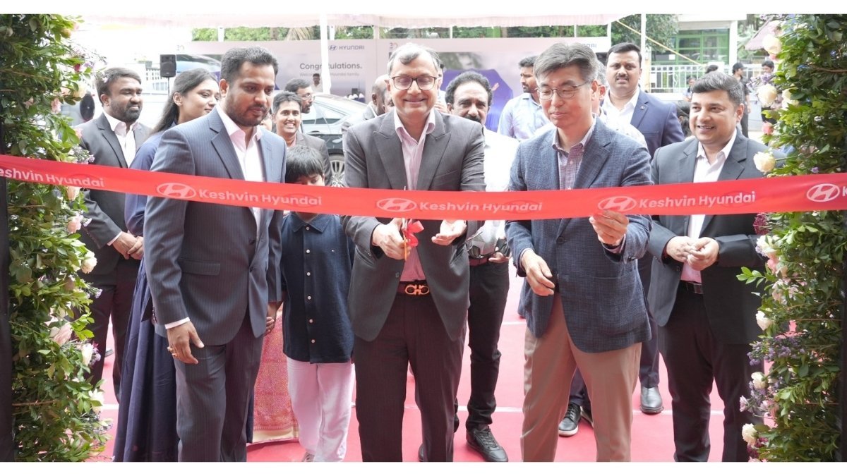 Hyundai expands Kochi presence with two new showrooms