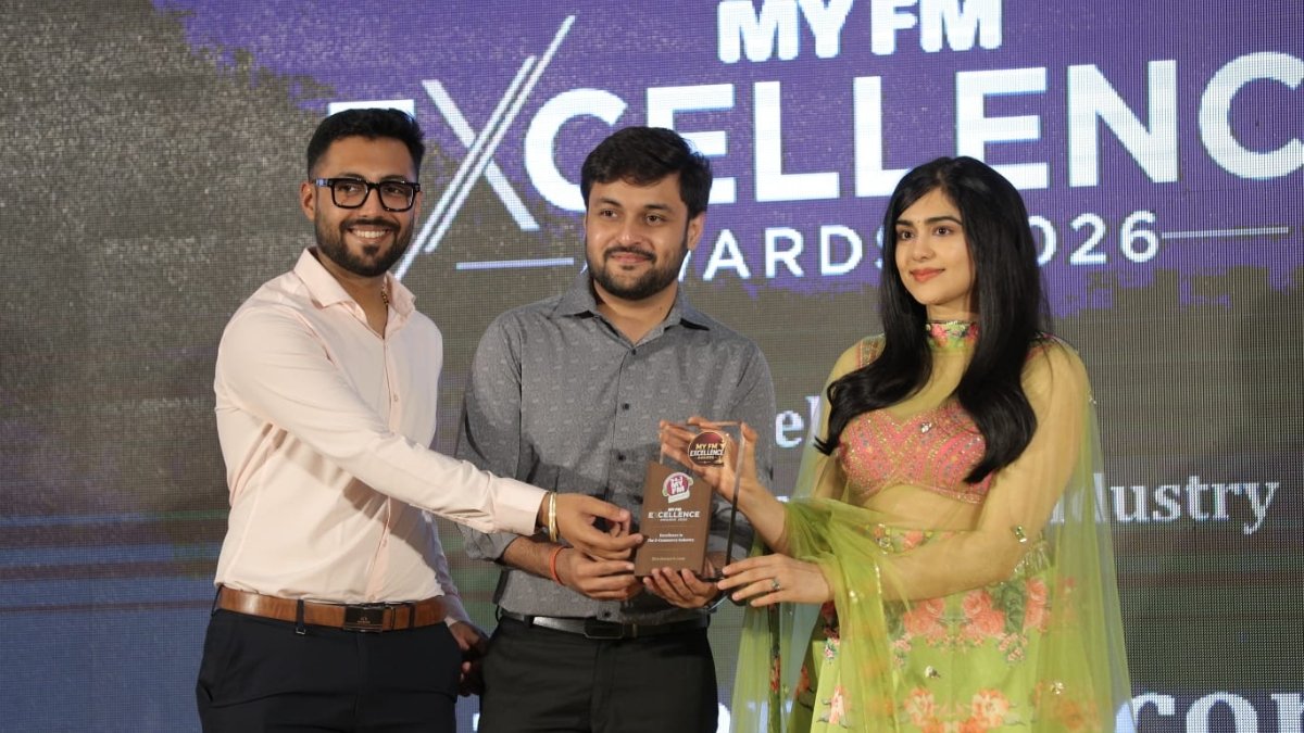 Surat’s Own Research-Driven Startup Navinmart Wins MY FM Excellence Award 2026 For Excellence In E-Commerce