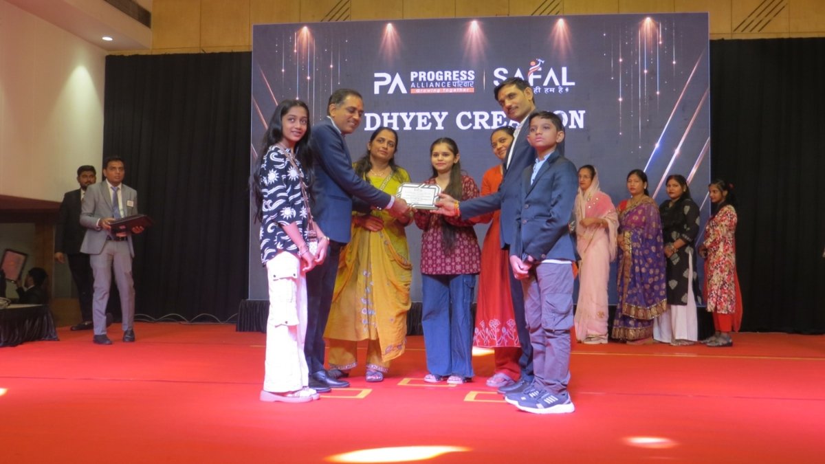 Progress Alliance’s Unique Initiative in Surat: Over 500 Team Members Honoured at SAFAL Programme